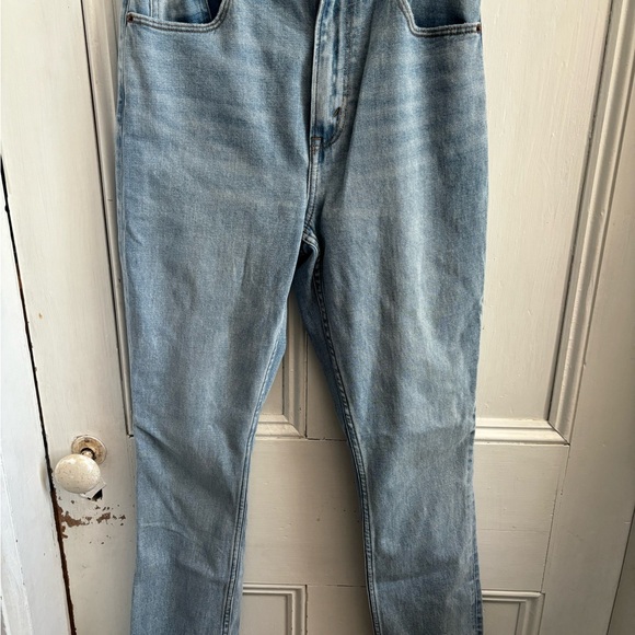 Abercrombie straight leg jeans - Picture 2 of 4